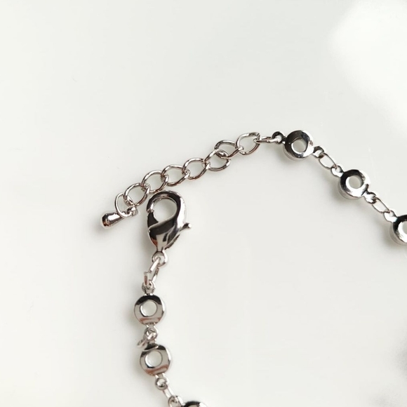 ⚡️BOGO 50% Off⚡️ Blue heart bracelet - Picture 3 of 3